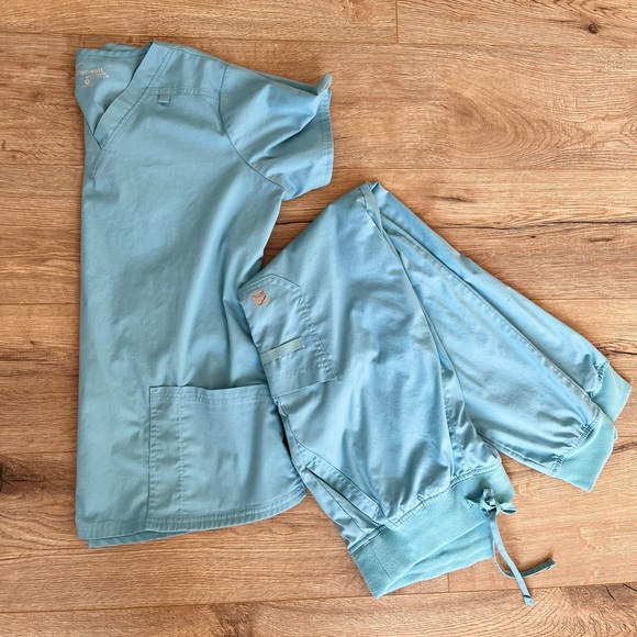 Uniform Advantage Other Uniform Advantage Buttersoft Stretch Scrubs